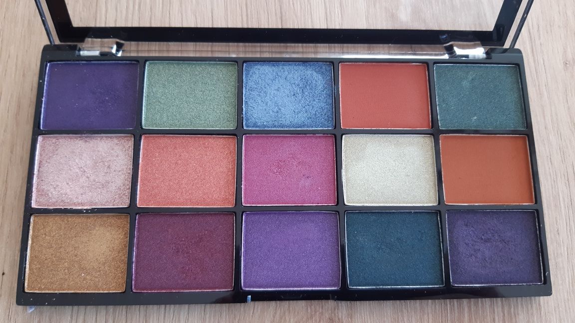 Paleta cieni Revolution