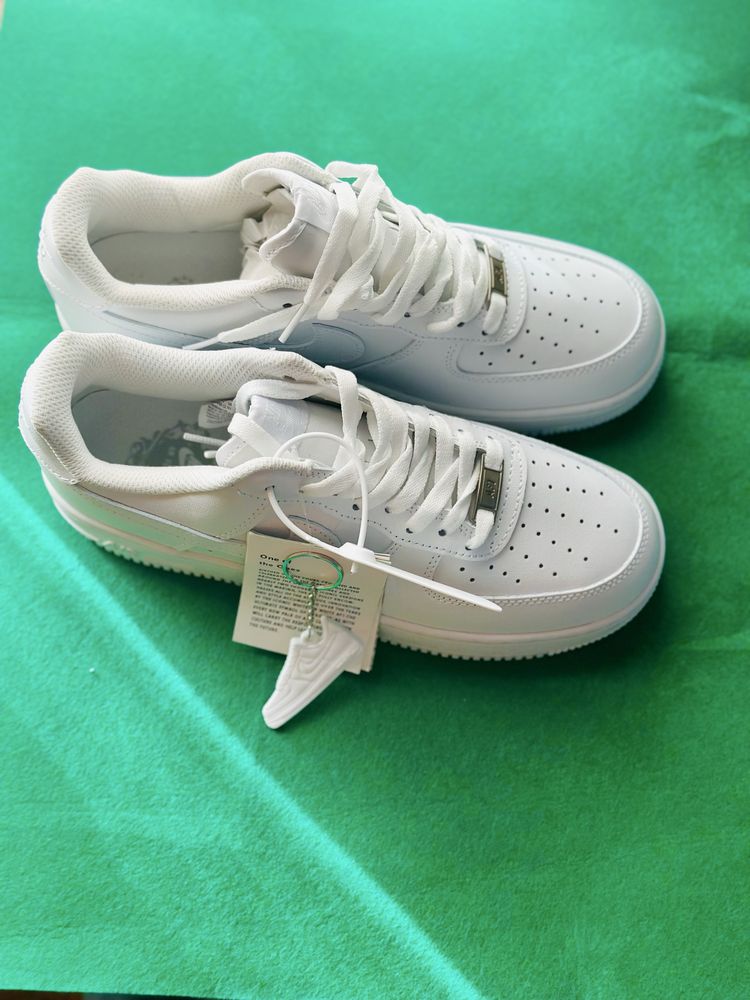 Nike Air Force. F1