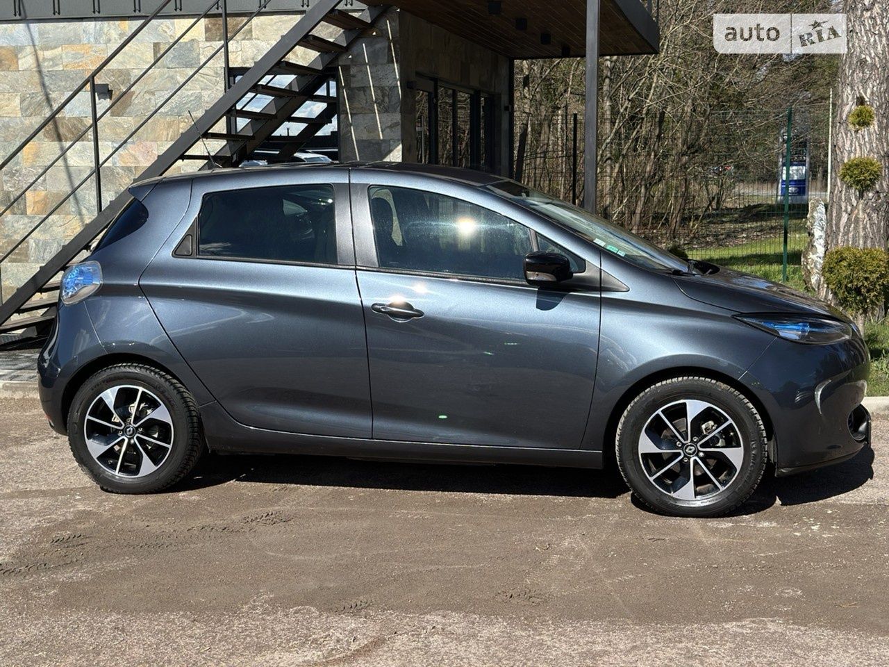 Renault Zoe 2016 Intense 41 кВт