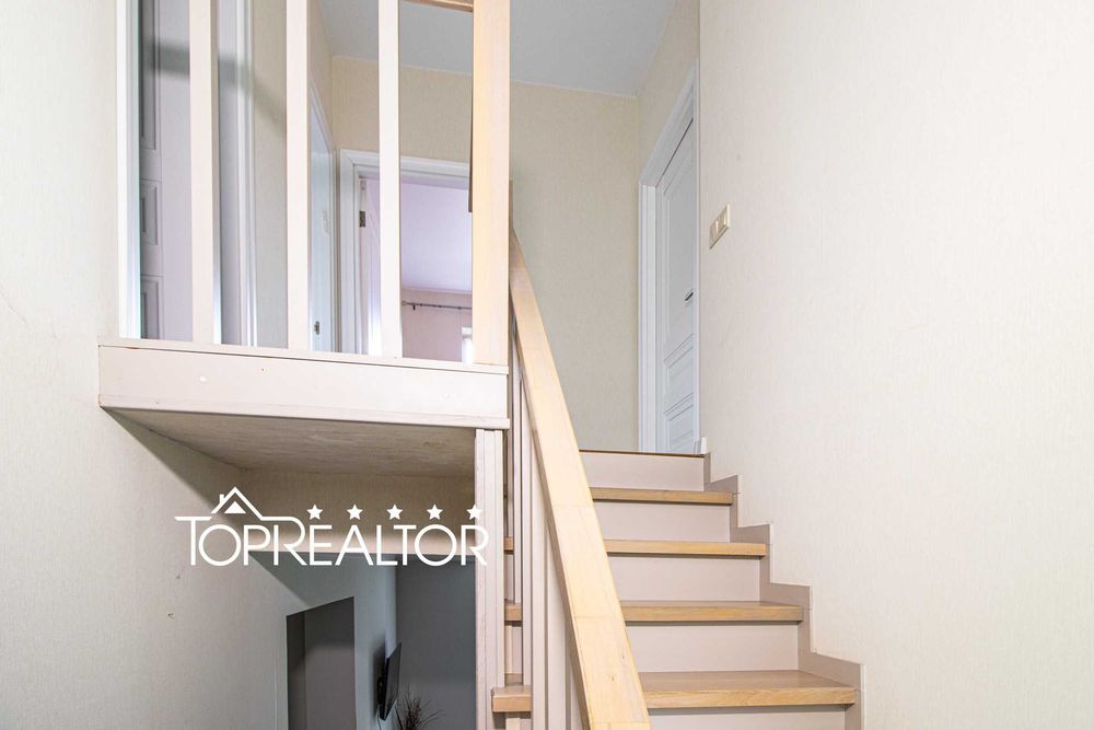 Продам 2-поверховий будинок з ремонтом Флорінка-2 (Флоринка)