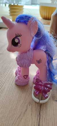 My little pony w ubranku