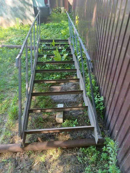 Лестница железная