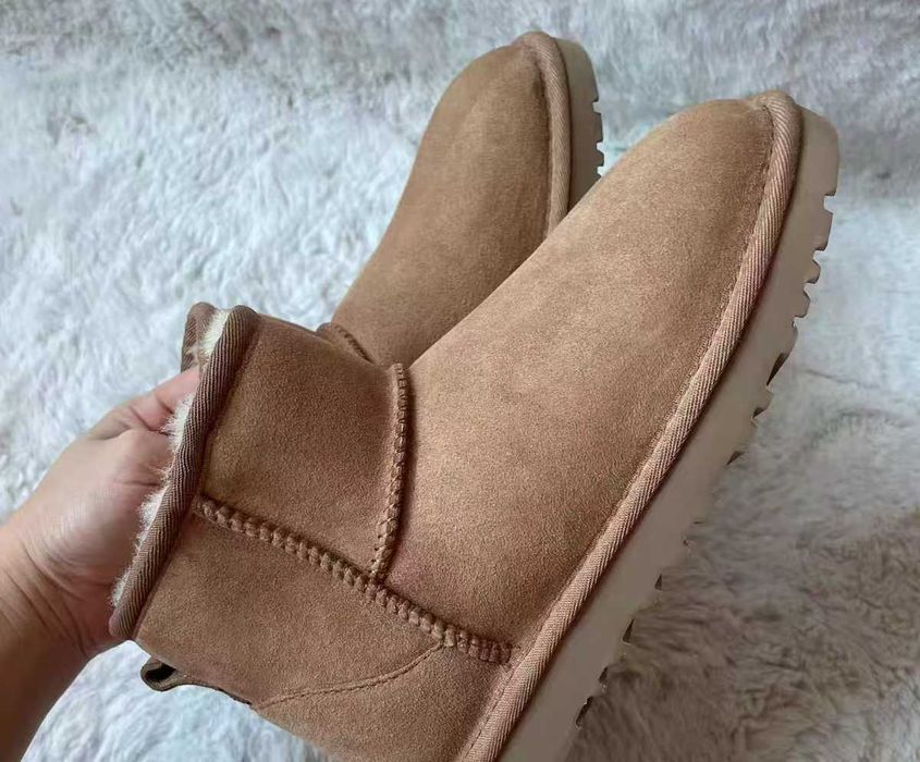 "Buty Trampki" UGG_Classic_UltraMini R. 37