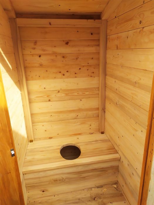 Продам, деревяний туалет