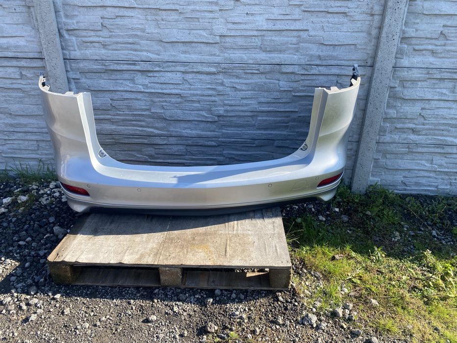 Zderzak kompletny przod  Opel Zafira C  6 pdc