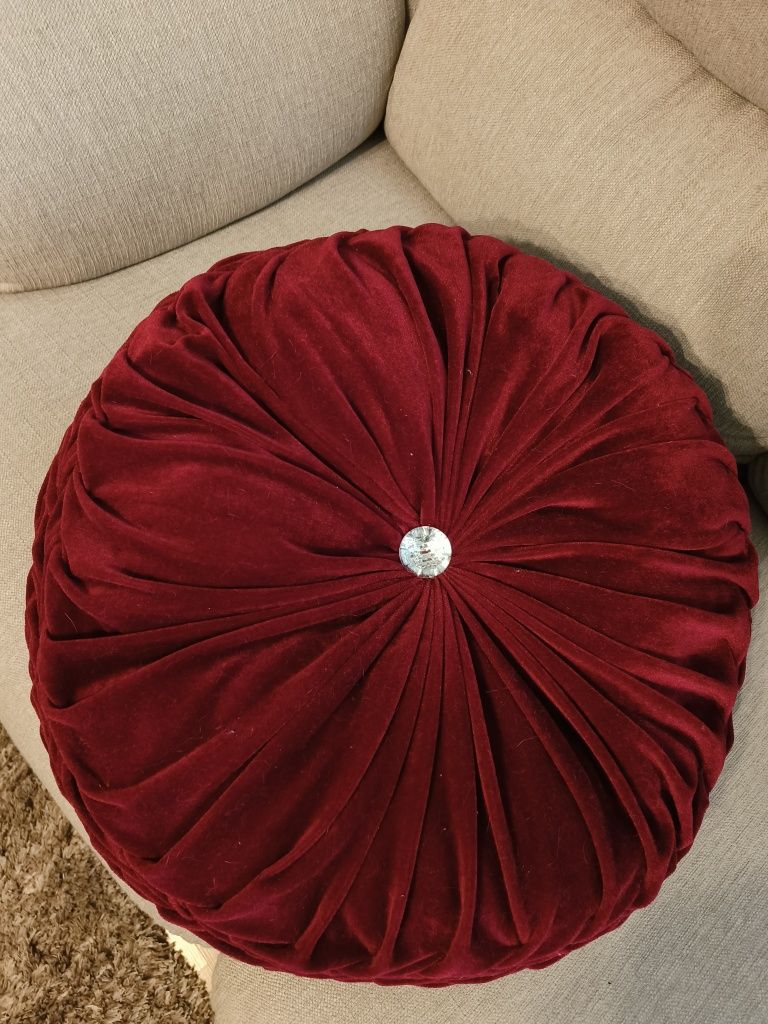 Подушка дівана декоративна