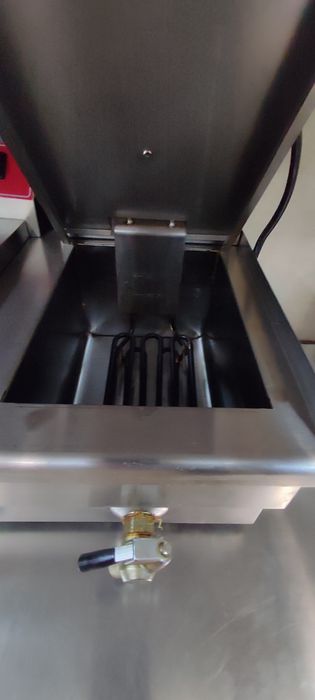 Фритюрница 8+8 л