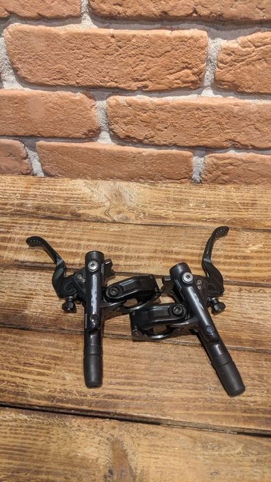 Klamki hamulcowe Shimano XT m8100