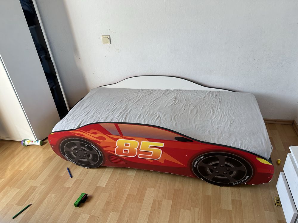 Łóżko dziecięce samochód auto