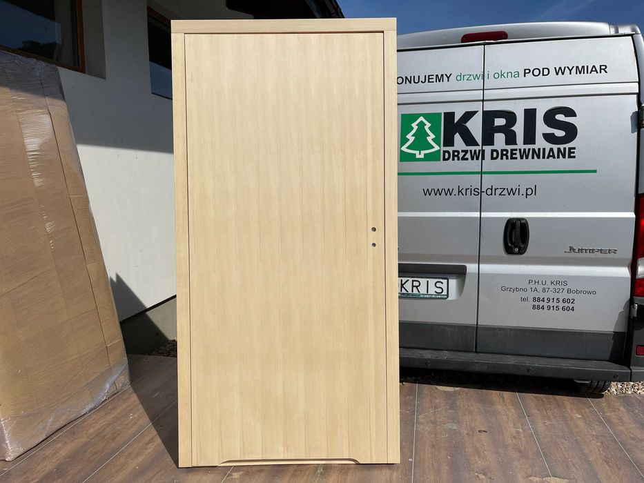 Drzwi wewnętrzne drewniane gładkie zawiasy bezprzylgowe OD RĘKI