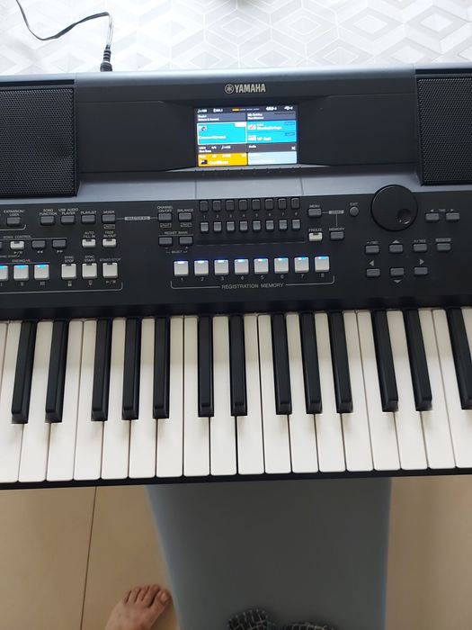 Yamaha psr sx600