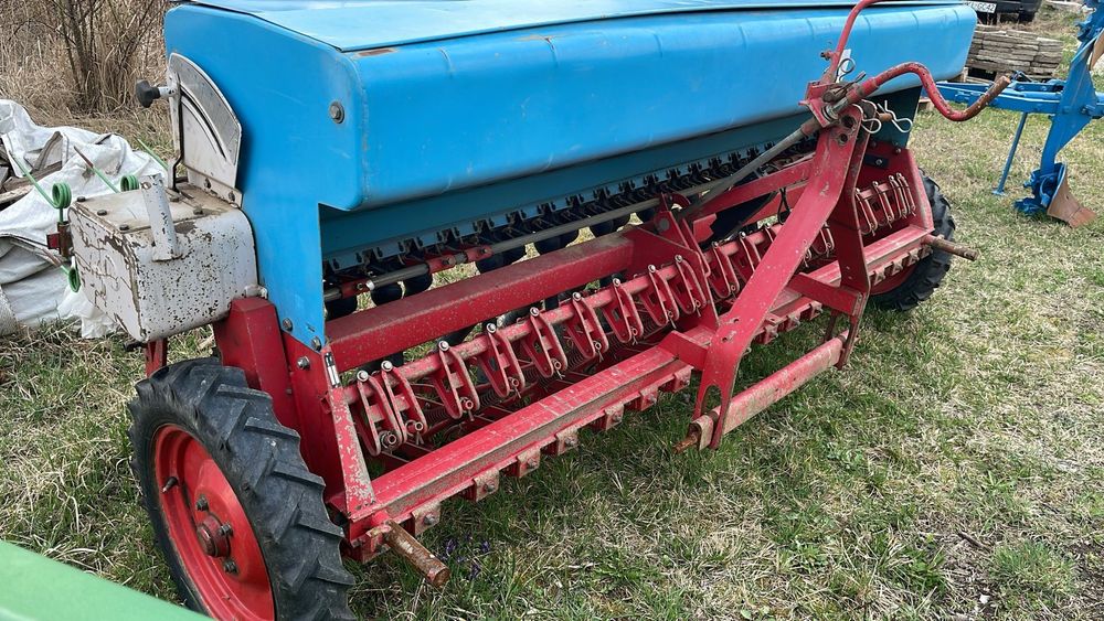 Śiewnik zbożwy  isaria 2.5 m.  Amazone