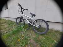 Sprzedam rower BMX – idealny do trików i jazdy miejskiej!