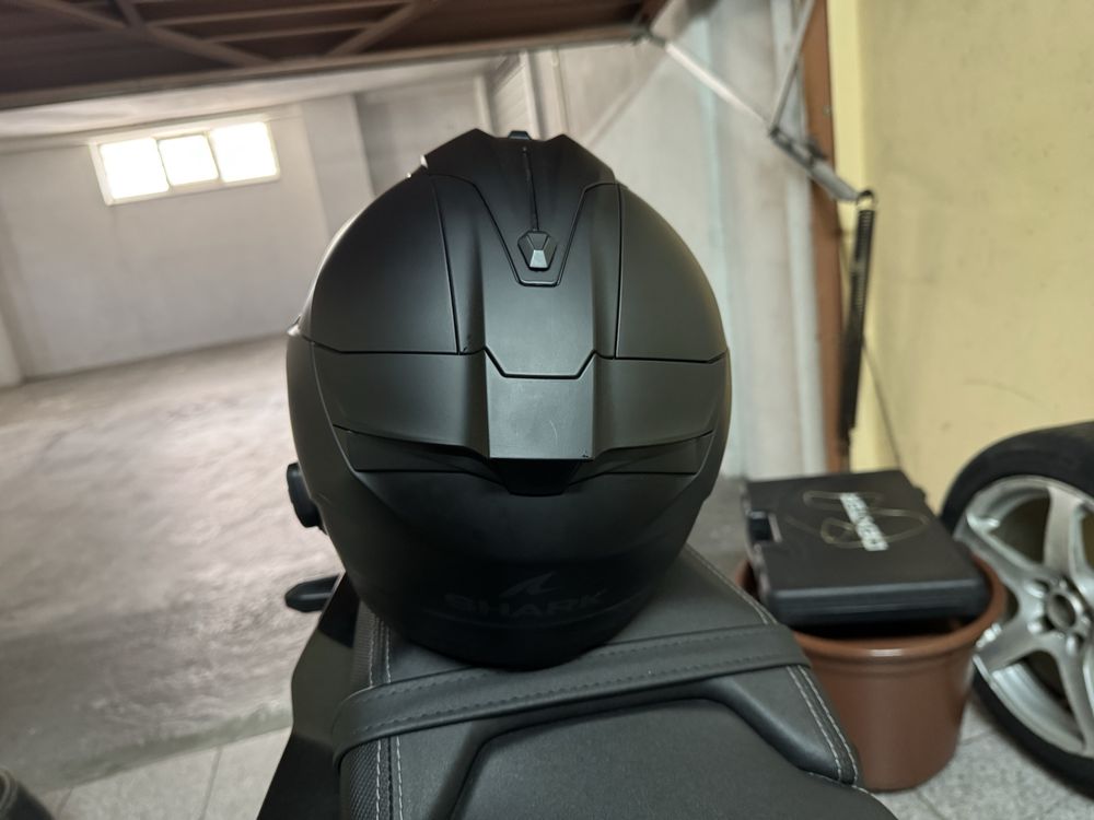 Capacete Shark poucas vezes utilizado