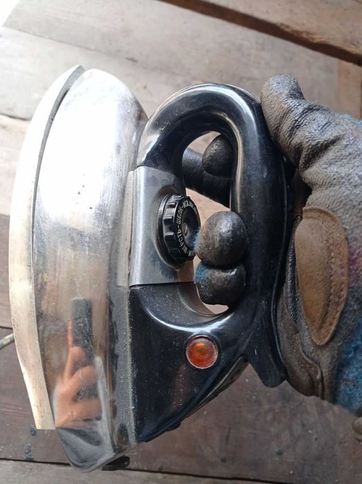 Утюг УЭТ-2  СССР.