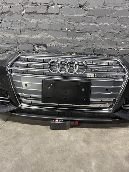 Бампер перед audi A4 B9 S-line еслайн до рест 2016-2018 америка цілий!
