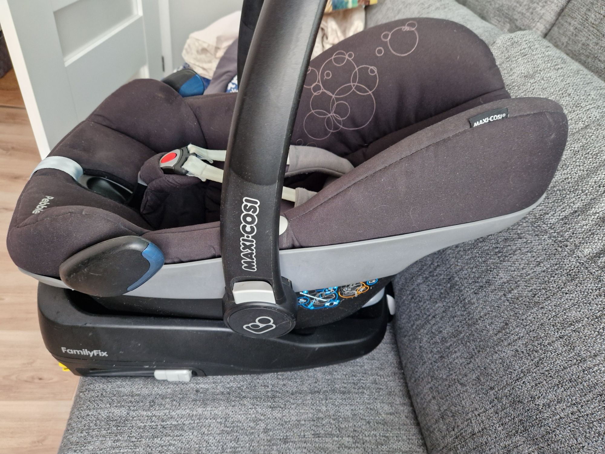 Maxi-cosi Pebble Pro i-Size + baza FamilyFix