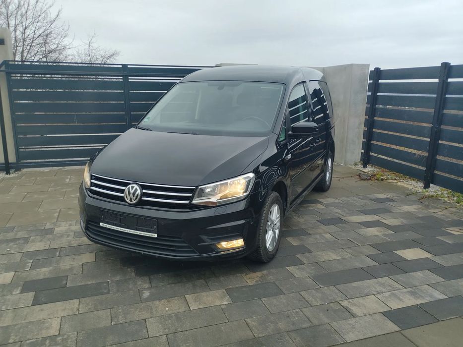 Volkswagen Caddy 5-osobowy Alcantara nawigacja stan b.dobry