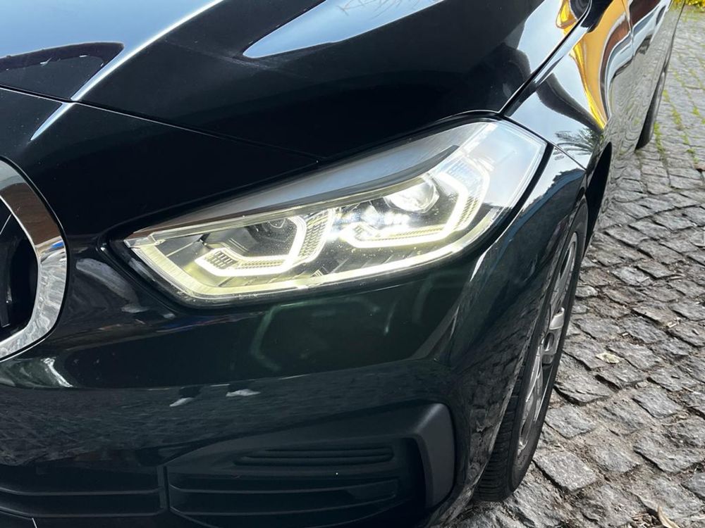 BMW Serie 1 - 2021 poucos quilometros