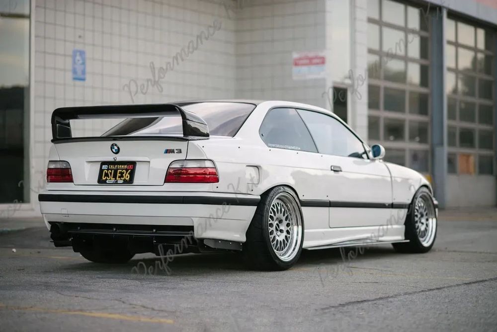 BMW 3 E36 COUPE FELONY FORM POSZERZENIA NADKOLI 4 SZTUKI BODY KIT