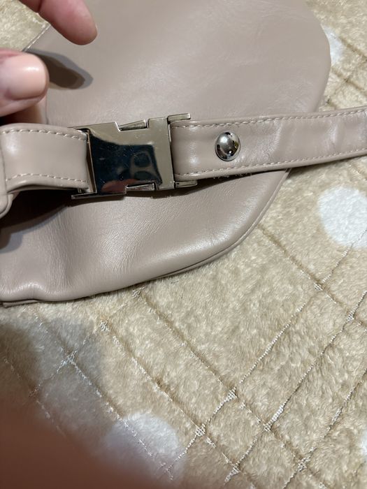 Бананка шкіряна пудрова