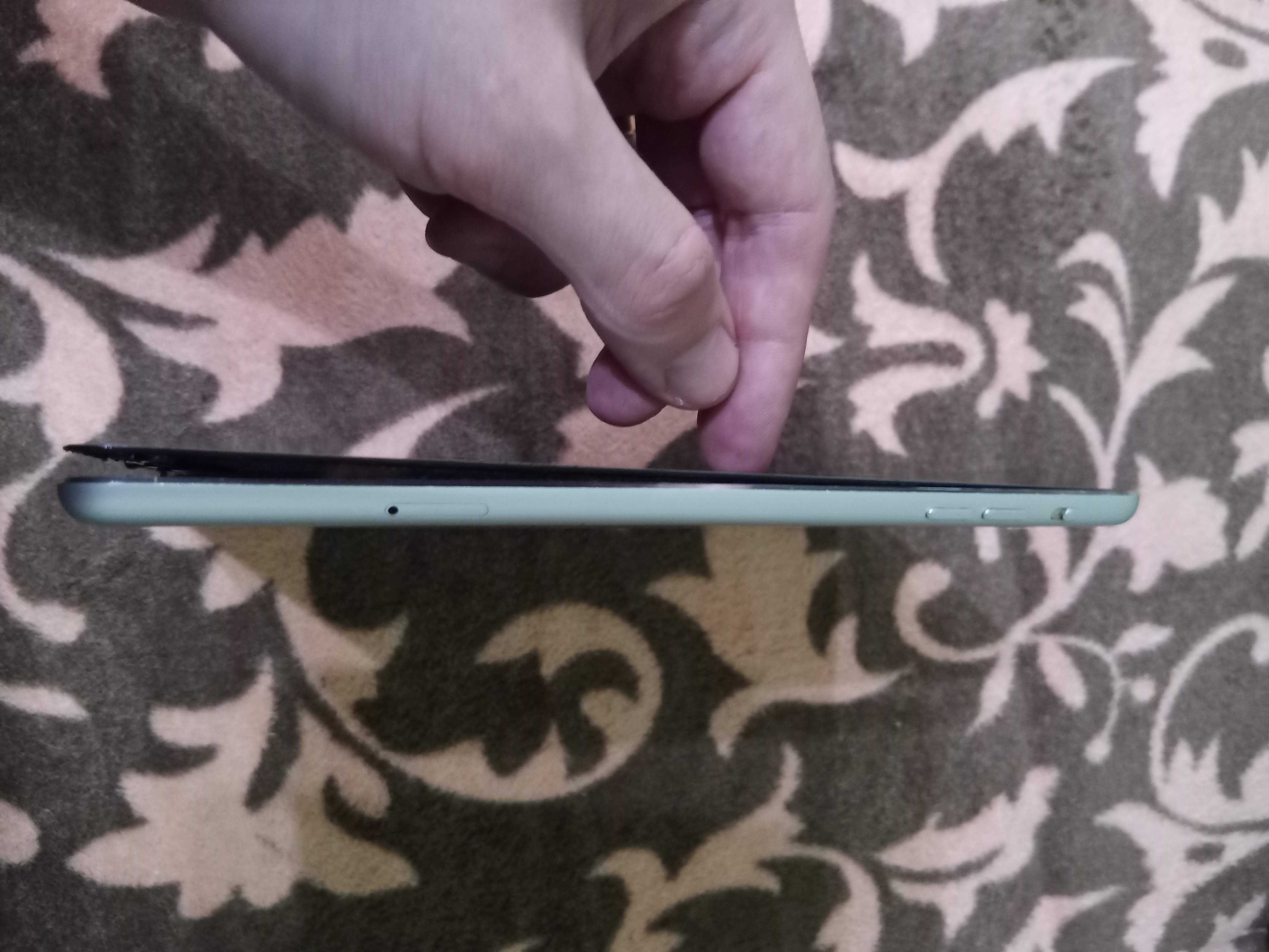 Планшет Apple A1455 iPad mini with Wi-Fi 4G 32GB