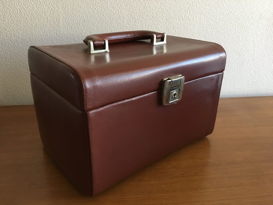 Сумка парикмахера, визажиста, косметичка