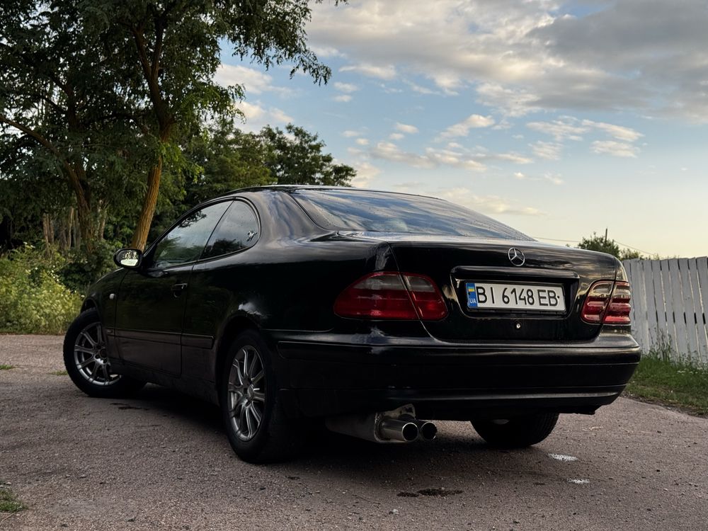 Продаж/обмін Mercedes-Benz CLK-200 у гарному стані