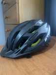 Capacete BTWIN novo