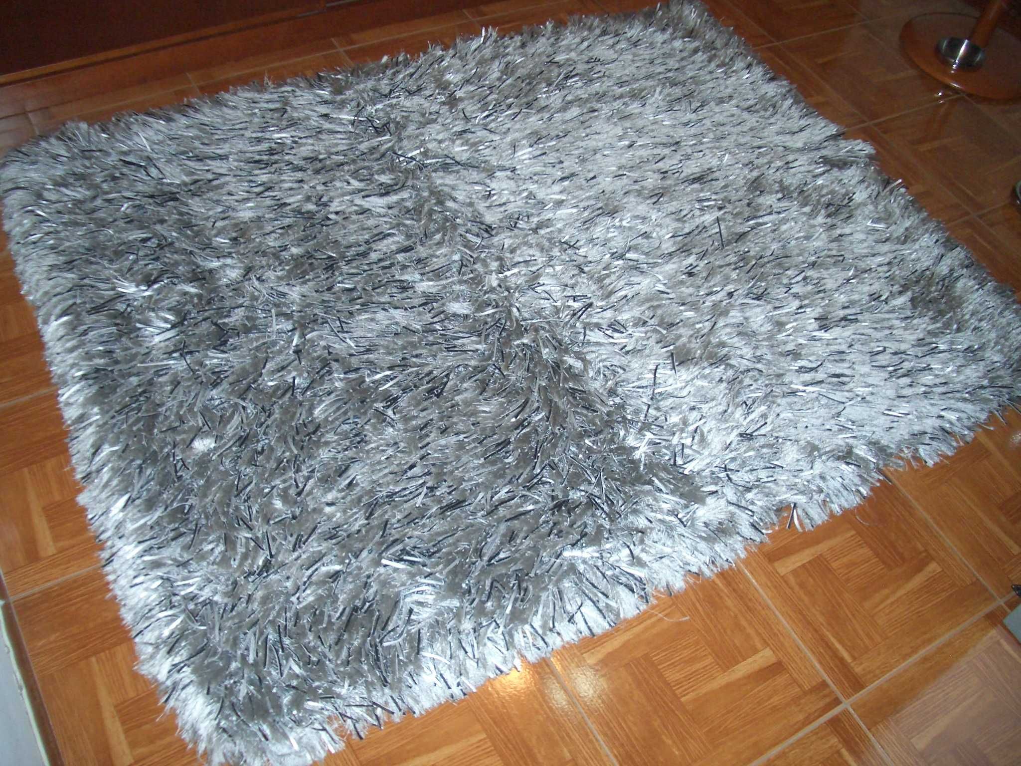 Duas carpetes de quarto