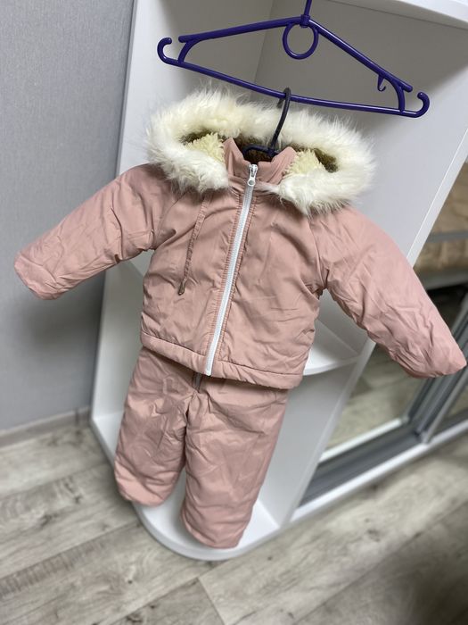 Комбінезон трійка в ідеальному стані, куртка