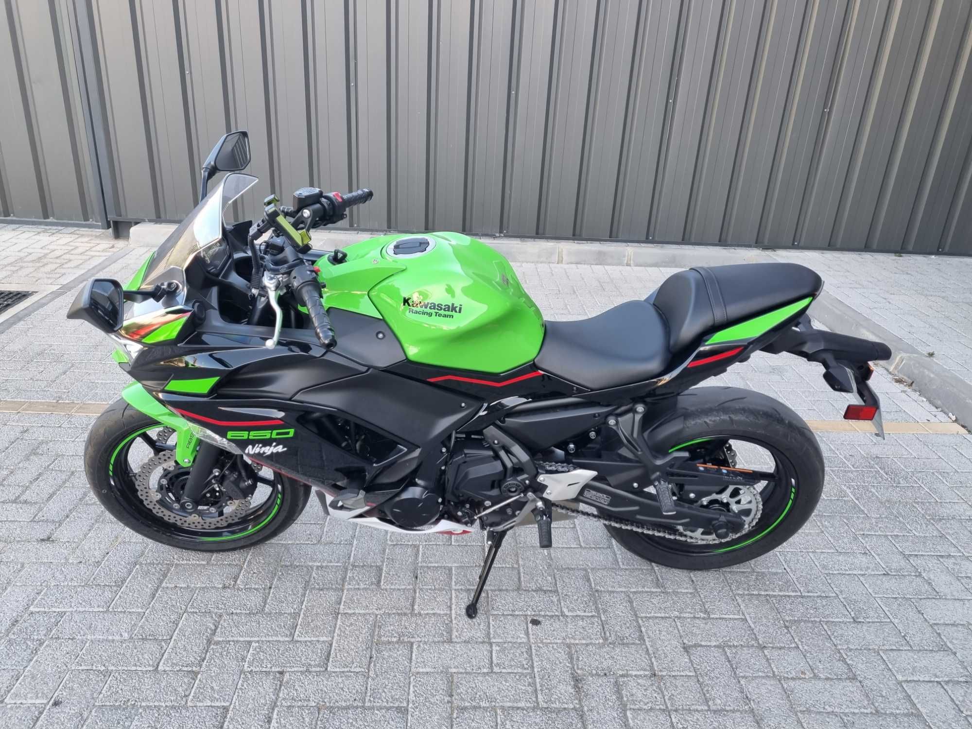 Kawasaki Ninja 650 KRT ABS de 2022