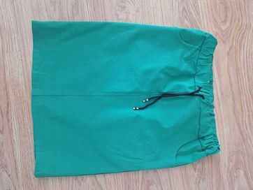 Zielona spódnica guma z kieszeniami rozm. 42-46