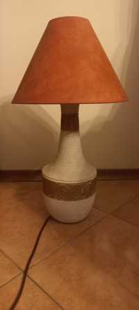 Lampa z abażurem