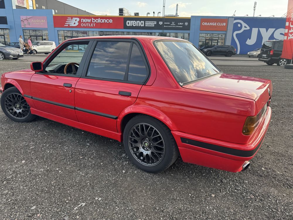 Bmw e30 1986 ракета