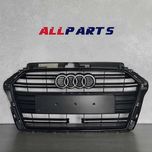Решітка радіатора Audi A38V Black line рестайл-дістронік решетка КОМПЛ