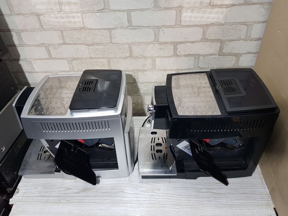Кавомашина/кофемашина Delonghi ECAM 23.466/23.450 б/у з Німеччини