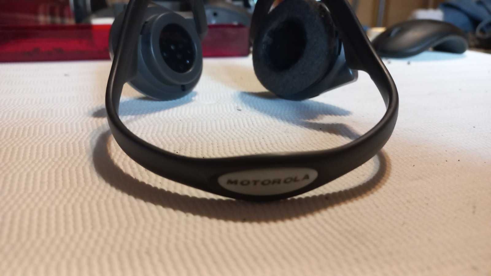 Bluetooth наушники Motorola HT820