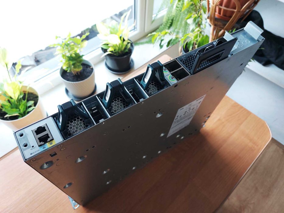 Switch przełącznik Cisco Catalyst WS-C3850-12XS 10Gb SFP+ (2)