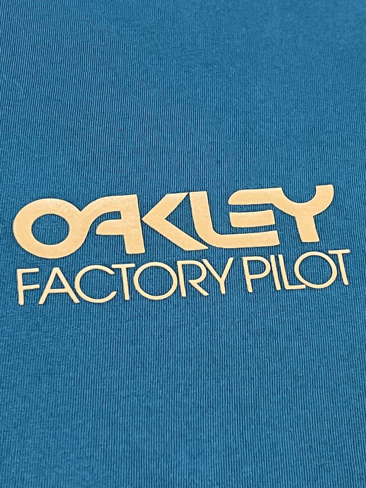 Футболка OAKLEY (оригінал)