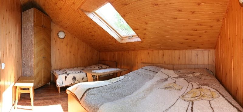 Котедж Ортус, проживання, окремі номери. Святкування. 12+ чоловік