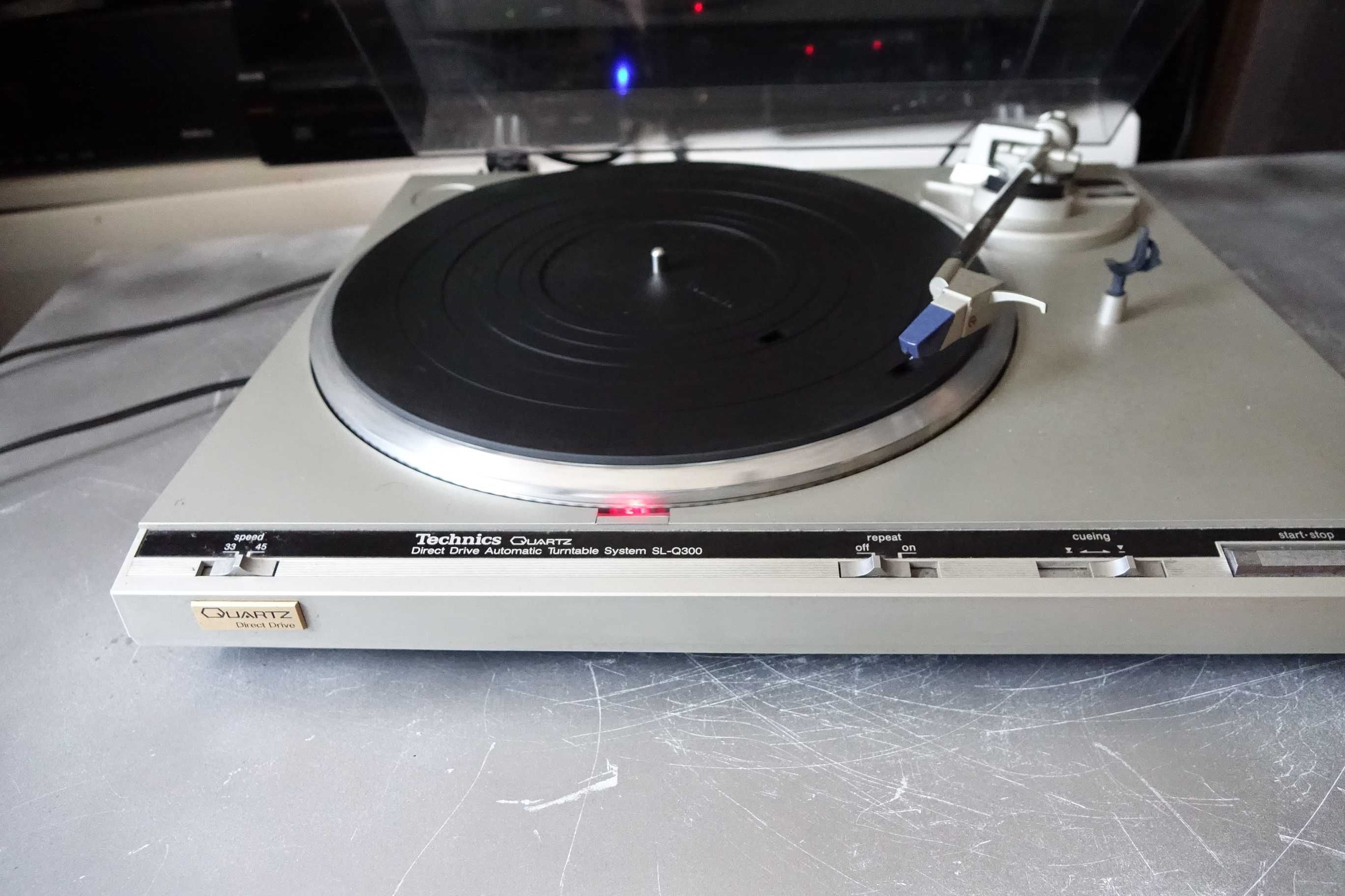 Gramofon TECHNICS SLQ 300- automat z napędem bezpośrednim