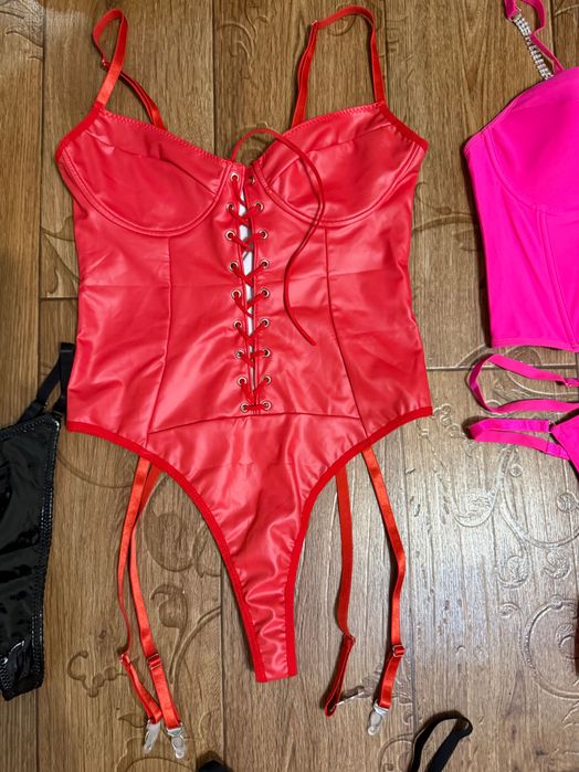 Еротична білизна белье комплект ліф труси гартери пояс латекс М та Л