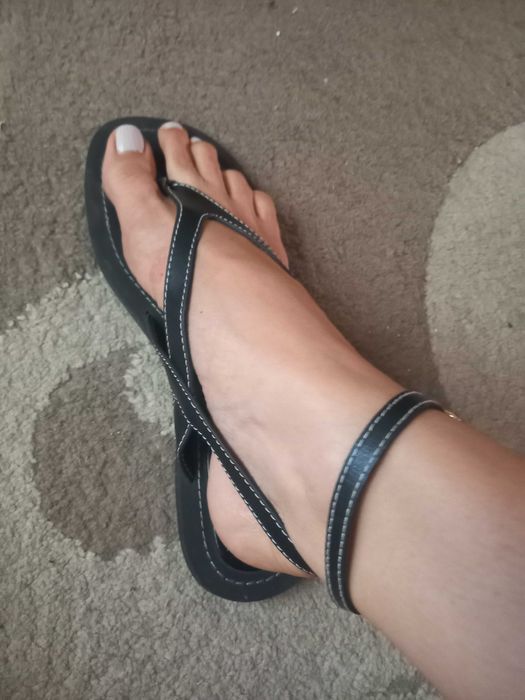 Skórzane sandały japonki