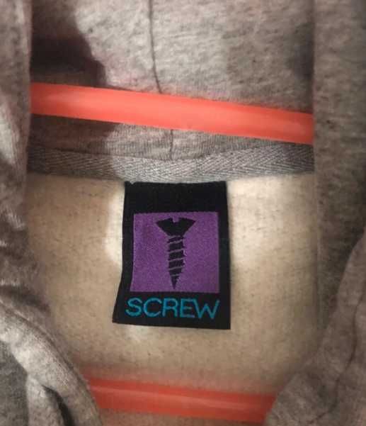 Sweatshirt Screw
