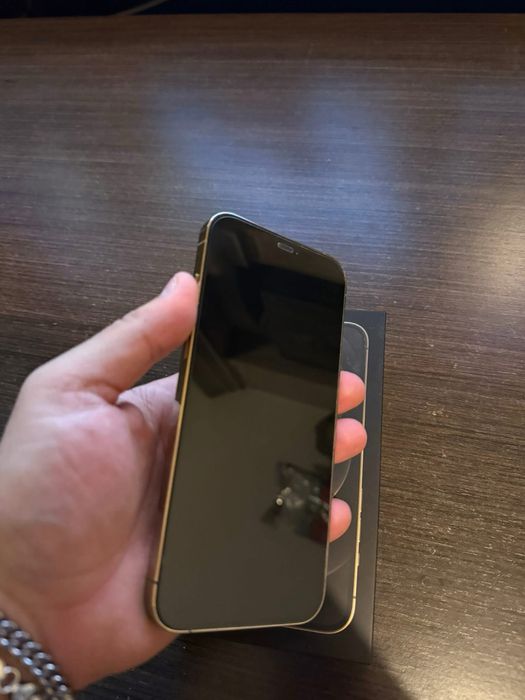 Iphone 12 Pro Max como novo