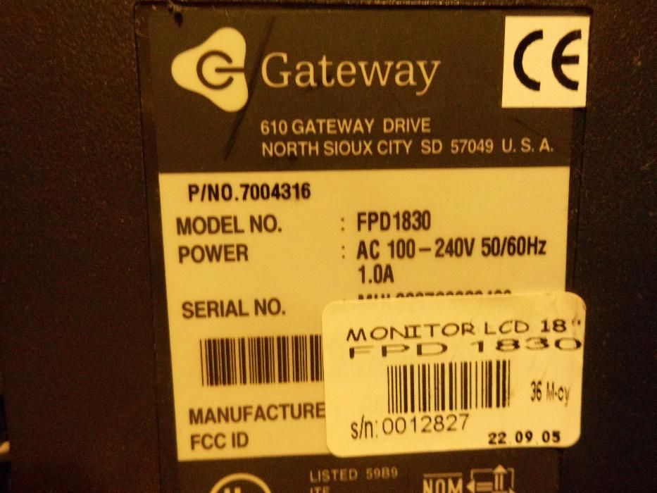 Monitor LCD 18"  Gateway