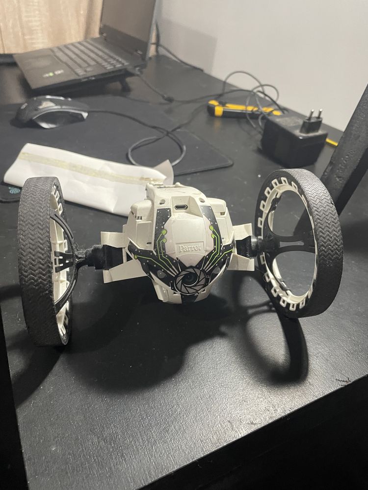 Parrot Jumping Sumo