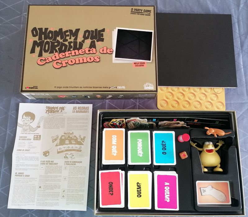 Jogo O homem que mordeu a caderneta de cromos. Edição retro deluxe