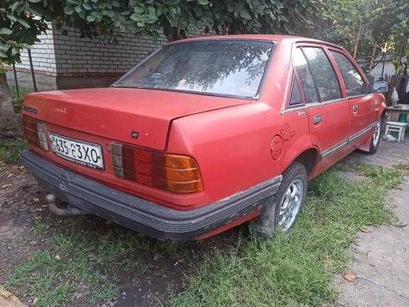 Opel Rekord в хорошем состоянии на газу
